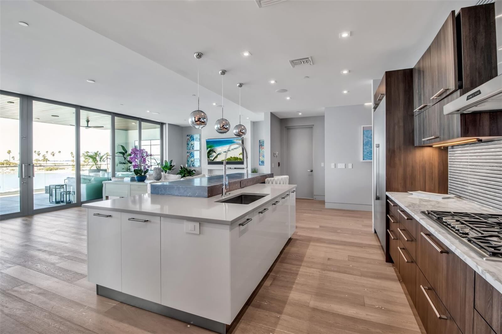 Property Photo:  188 Golden Gate Point 101  FL 34236 