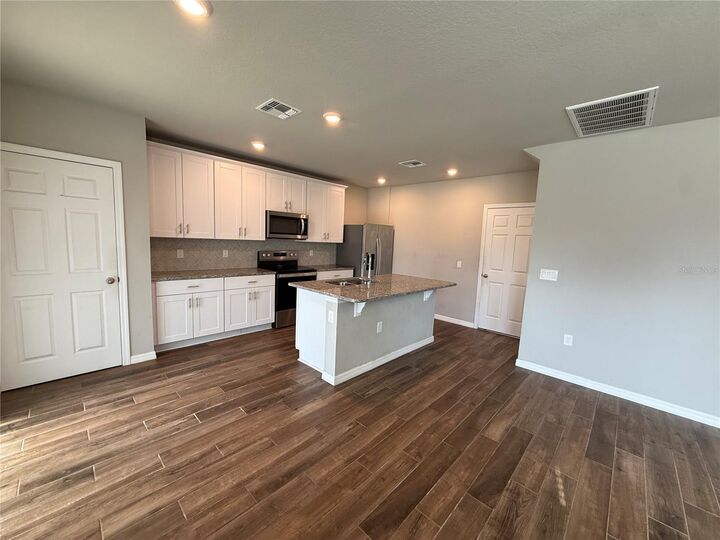 Property Photo:  5264 Stephs Field Street  FL 34771 