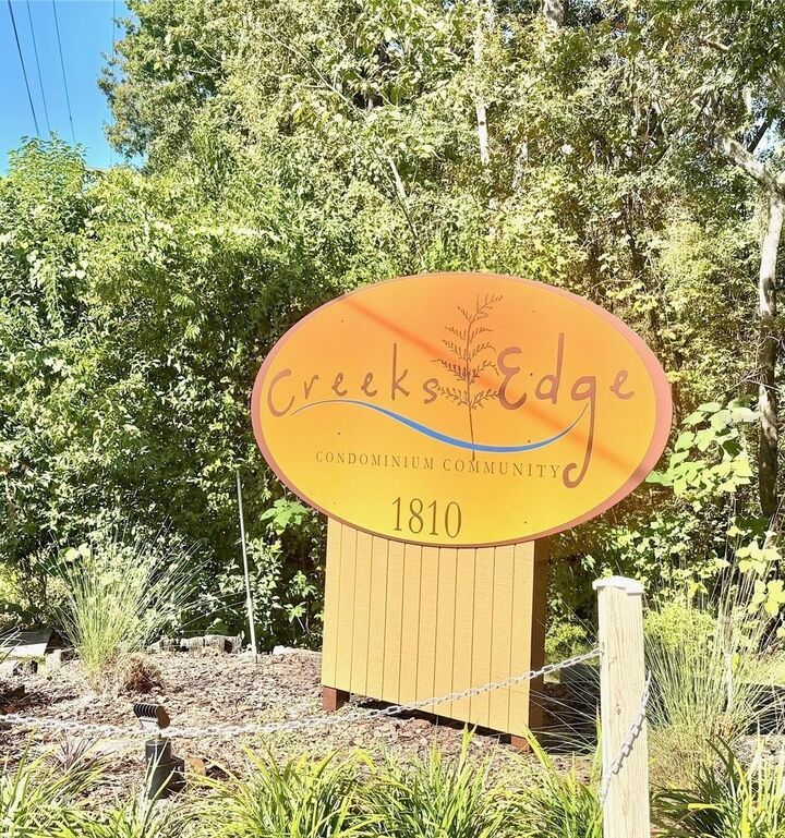 Property Photo: 1810 NW 23rd Boulevard 109 FL 32605