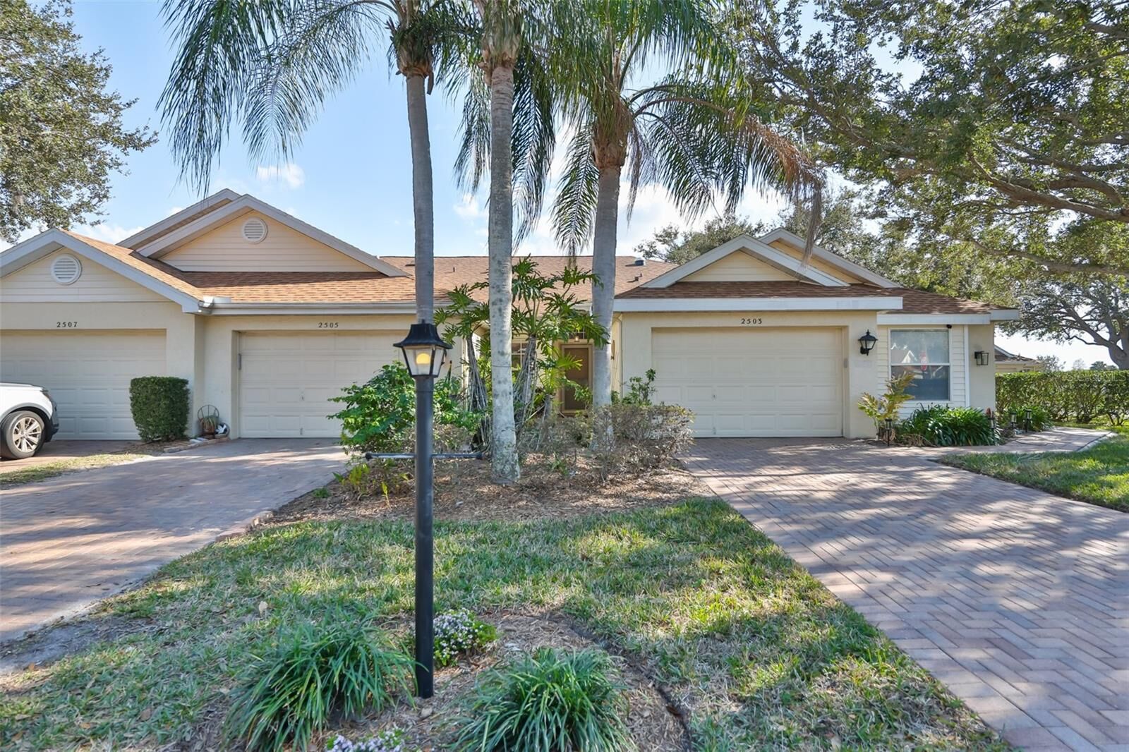 Property Photo:  2505 New Haven Circle 109  FL 33573 
