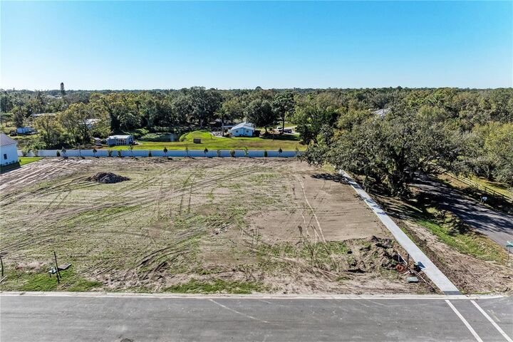 Property Photo:  6601 Paladin Court  FL 34241 