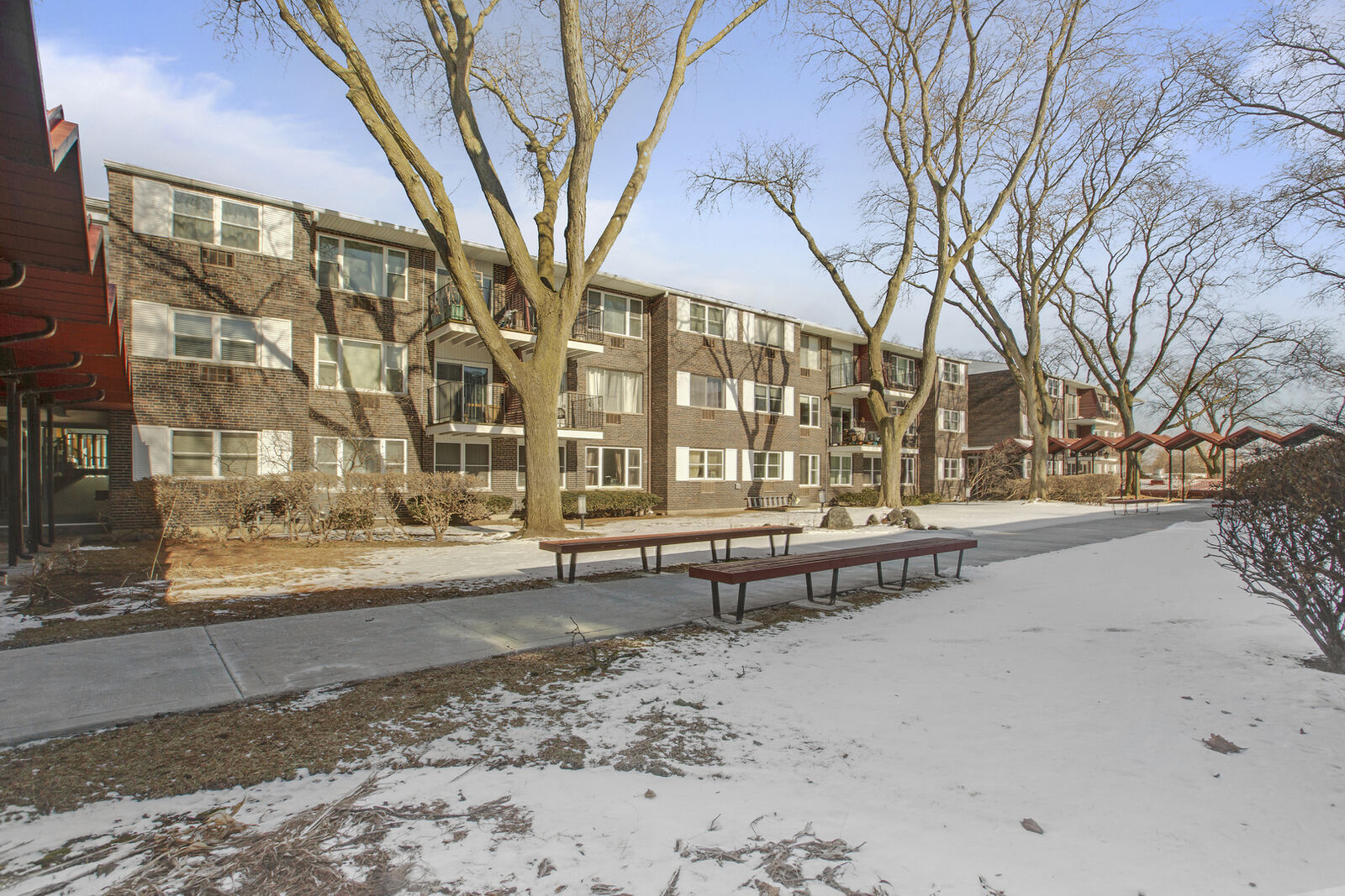 Property Photo: 8712 Skokie Boulevard 3L IL 60076