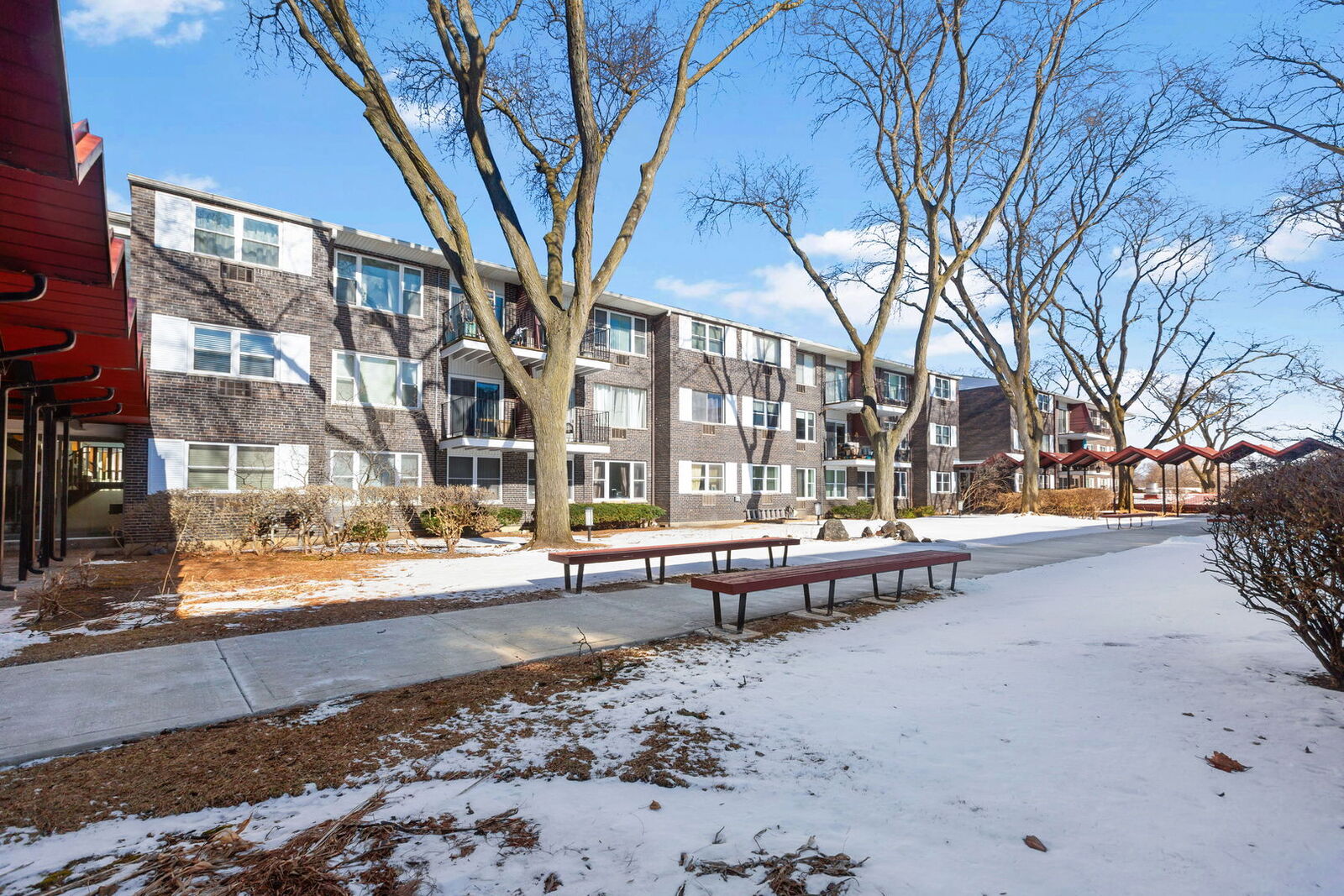 Property Photo:  8712 Skokie Boulevard 3L  IL 60076 