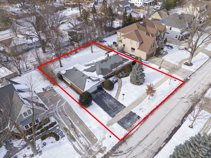 Property Photo:  661 Willow Road  IL 60540 