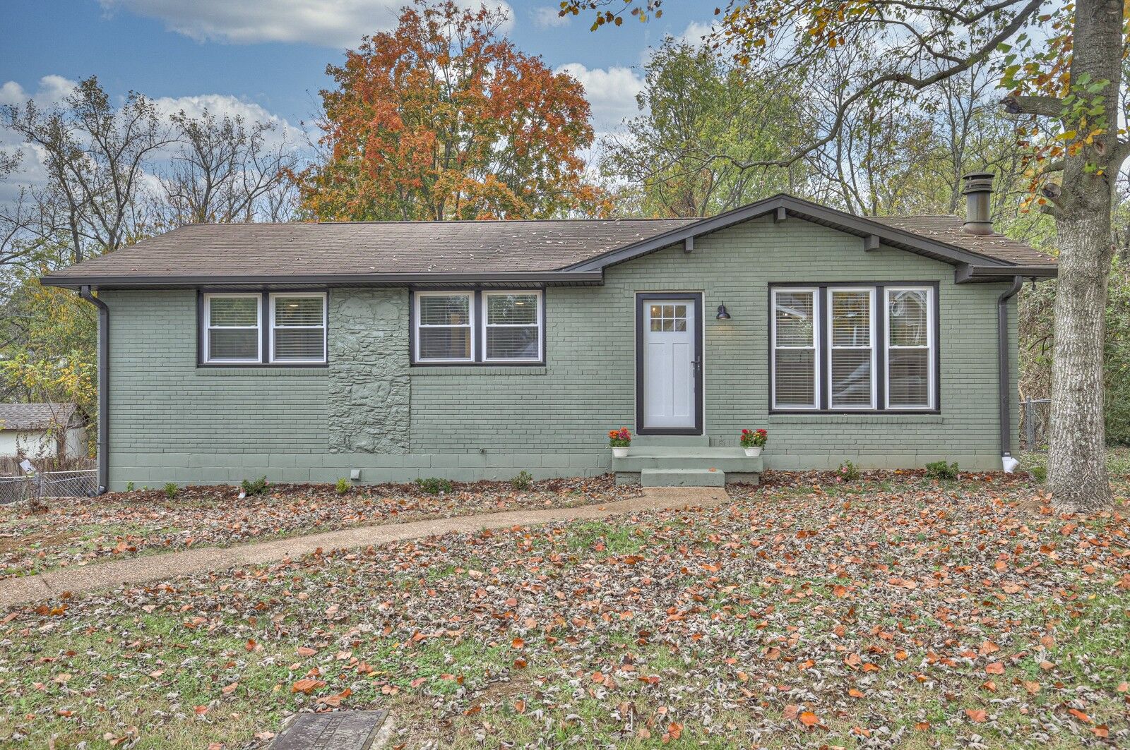 Property Photo:  804 Irma Dr  TN 37013 