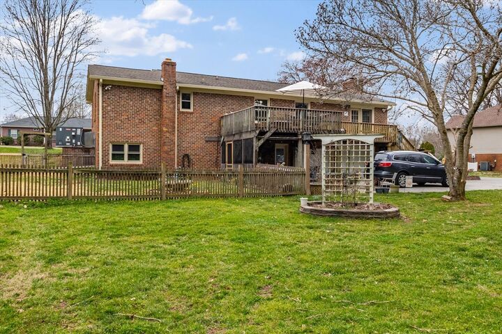 Property Photo:  1315 Jewell Dr  TN 38401 