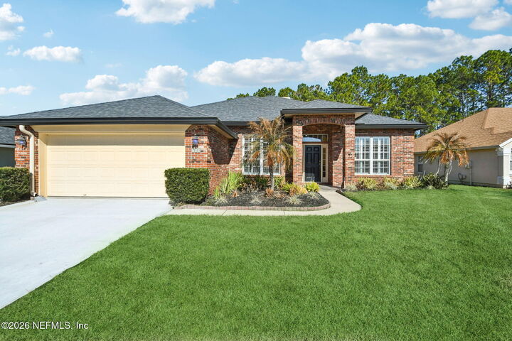 Property Photo: 145 Lake Run Boulevard FL 32218