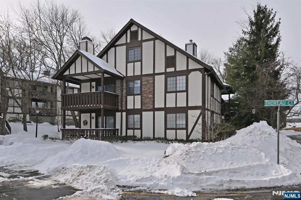 Property Photo:  708 Thoreau Court  NJ 07430 