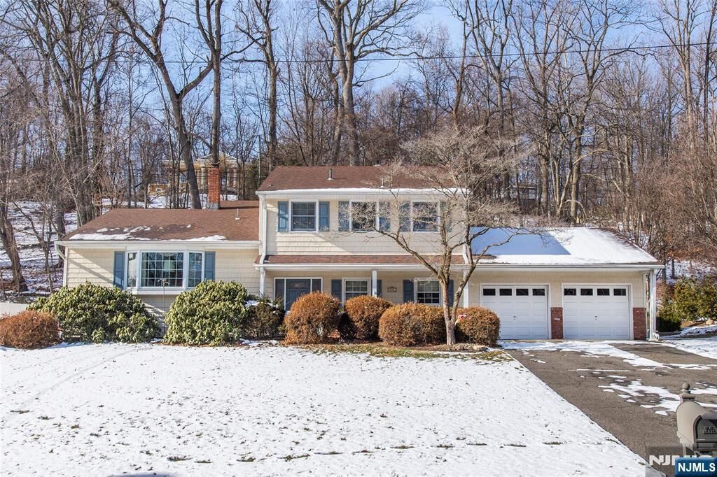 Property Photo: 686 Kennedy Drive NJ 07676