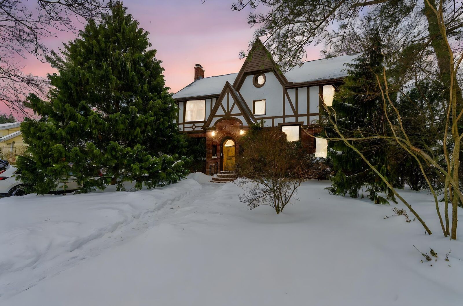 Property Photo:  1950 Connaught Avenue  NS B3H 4E1 