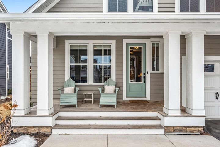 Property Photo:  9966 Arrowwood Trail  MN 55129 