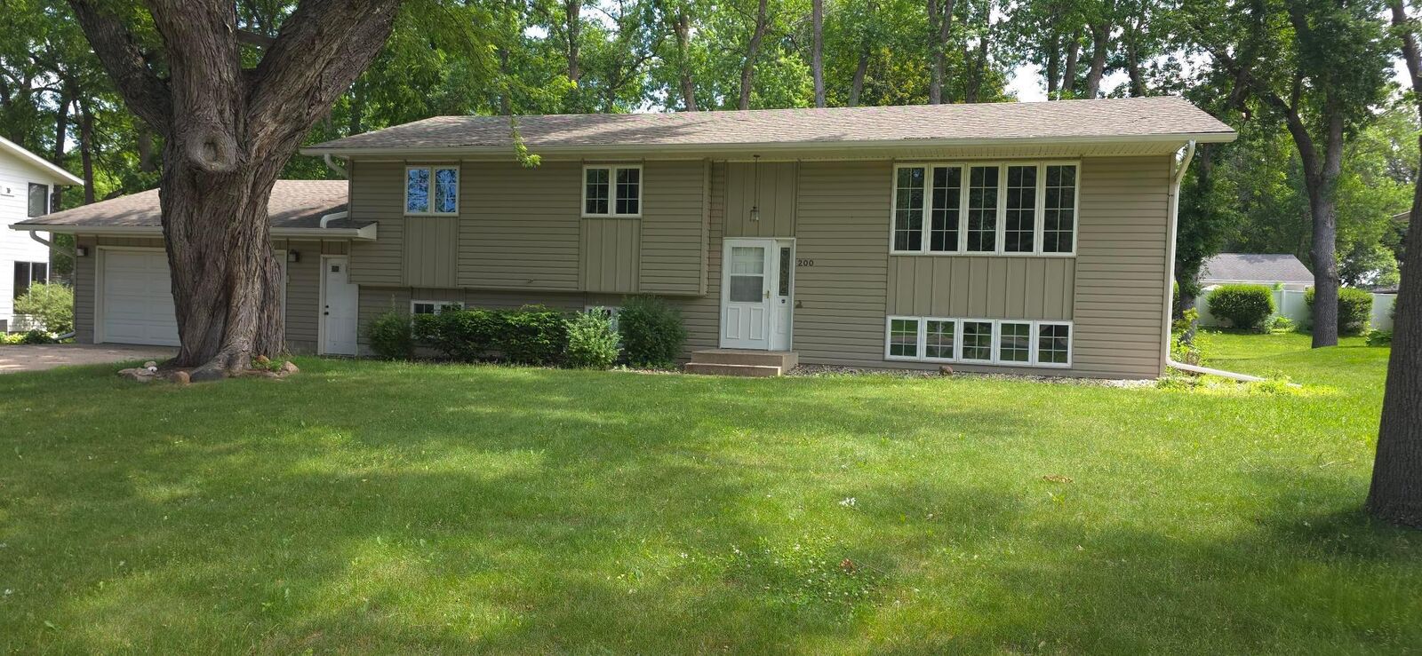 Property Photo: 200 Interwood Drive MN 55336