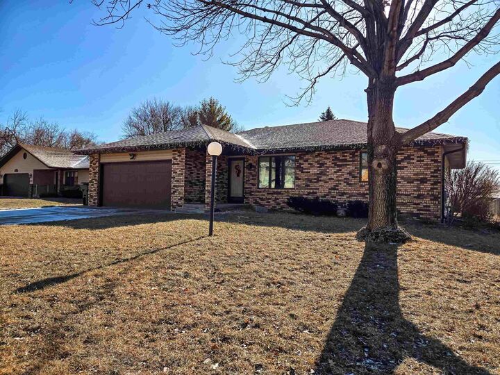 Property Photo:  4416 46th Street Ct  IA 51108 