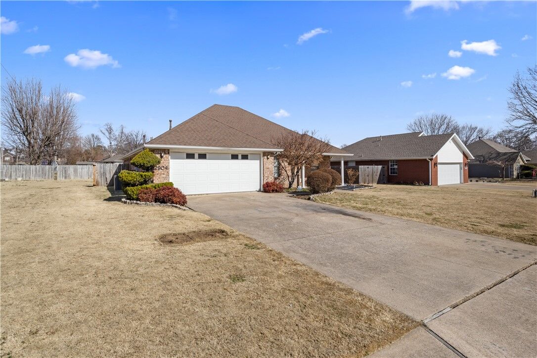 Property Photo:  2904 Colton Drive  AR 72762 