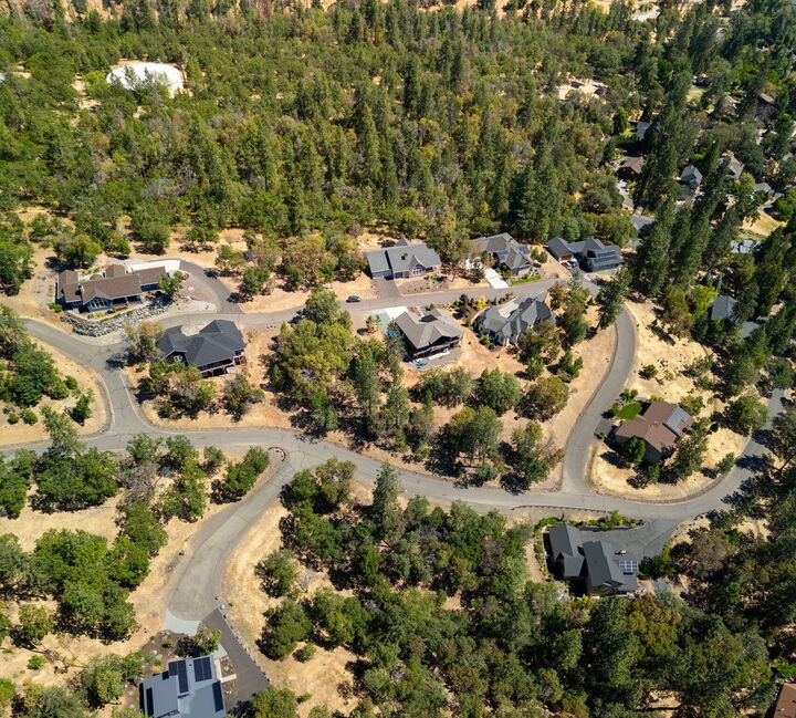 Property Photo: 807 Timber Ridge Drive 15 OR 97530