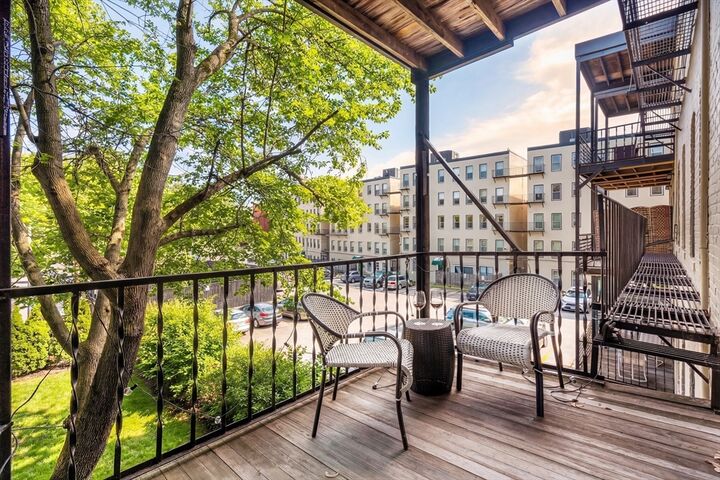 Property Photo:  88 Gordon St. 304  MA 02135 