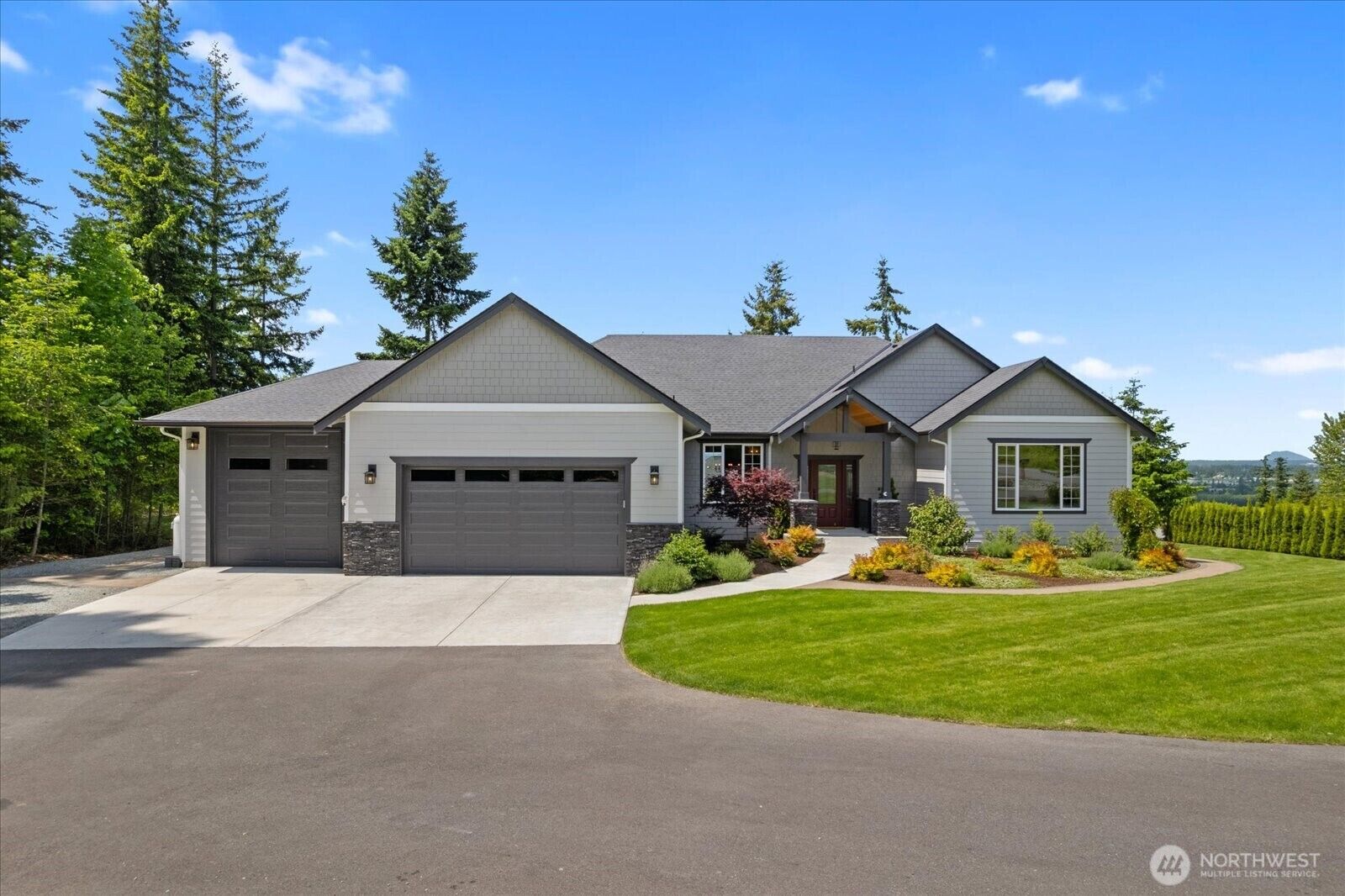 Property Photo: 20434 Benson Ridge Lane WA 98274