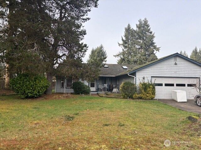 Property Photo:  427  Sawmill Court SE  WA 98513 