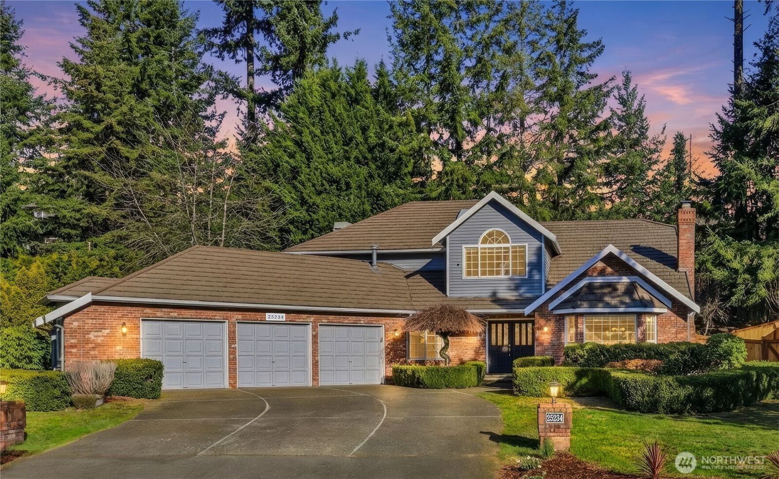Property Photo:  25234  234th Avenue SE  WA 98038 