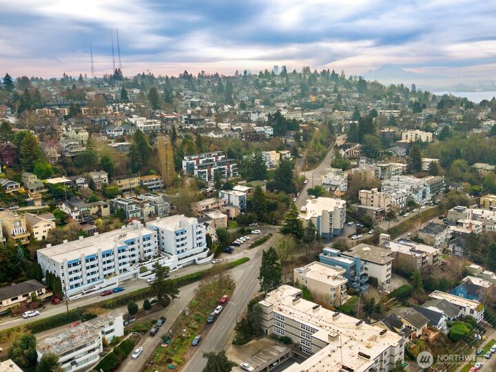 Property Photo:  2244  13th Avenue W 407  WA 98119 