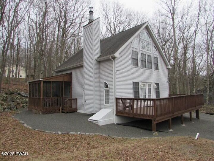 Property Photo:  121 Canterbrook Drive  PA 18428 
