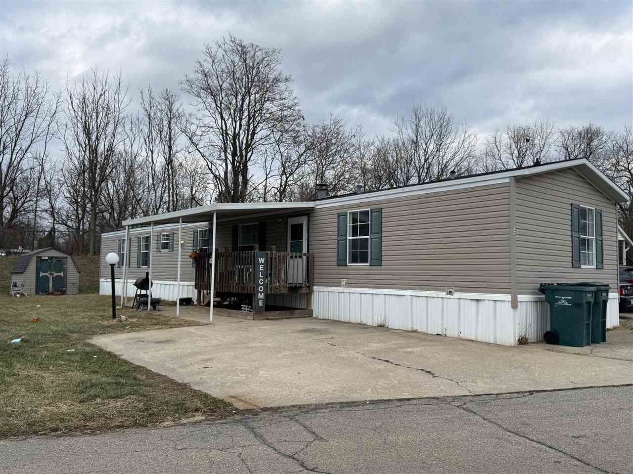 Property Photo:  810 Indiana Ave, Lot #32 Lot 32  IN 47374 