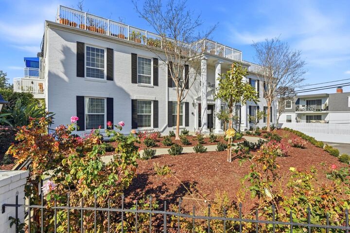 Property Photo: 1940 Mount Vernon Court 1 CA 94040