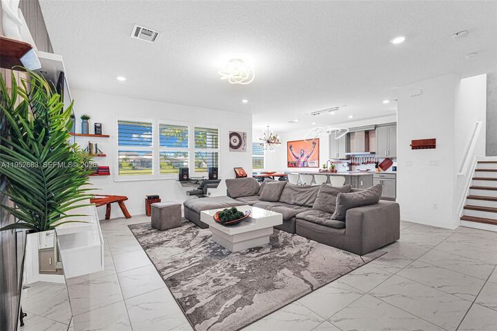 Property Photo:  4091 Pelicano Way 4091  FL 33064 