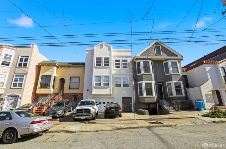 Property Photo:  456-458 11th Avenue  CA 94118 