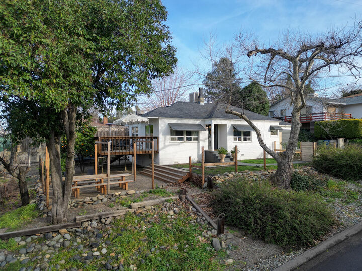 Property Photo:  1569 Walnut Avenue  CA 96001 