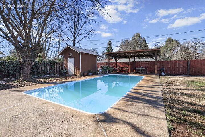 Property Photo:  2906 Regal Avenue  CA 96002 