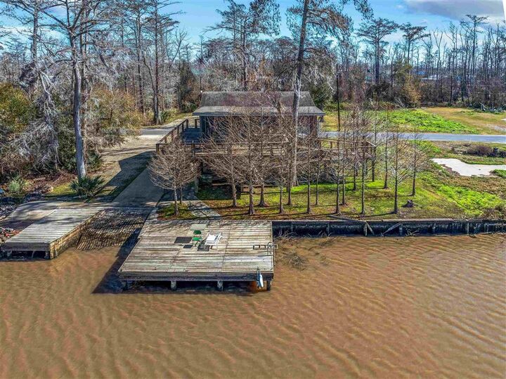 Property Photo:  4845 Goos Ferry Road  LA 70615 