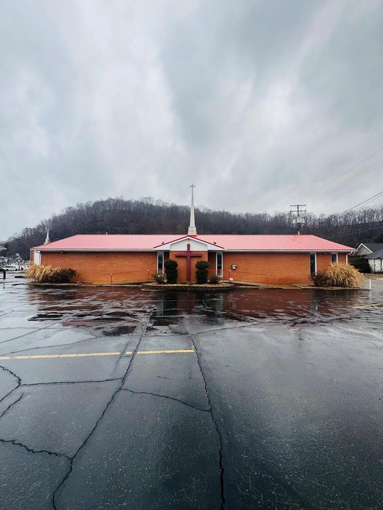 Property Photo: 517 Harding Ave. OH 45662