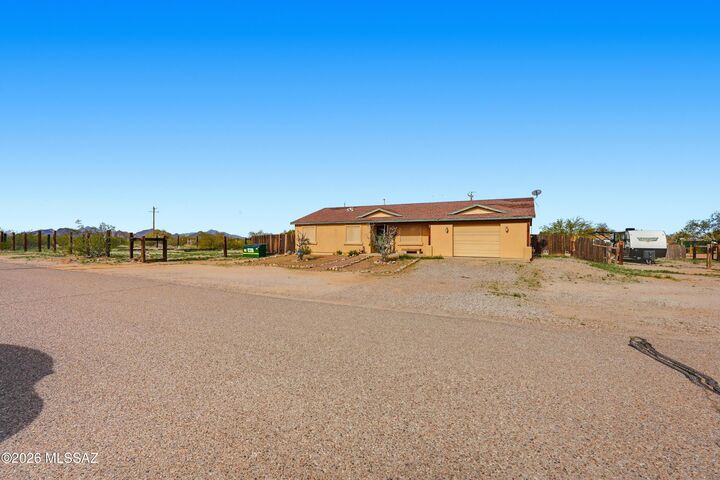 Property Photo:  16590 W Chital Road  AZ 85653 