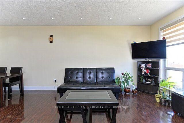 Property Photo: 65 Newstead Crescent ON L6V 2A8