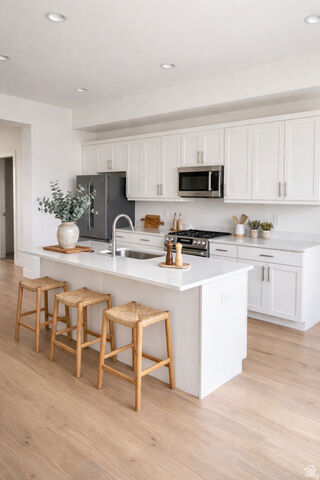 Property Photo: 1440 W Pleasant View Dr 3 UT 84037