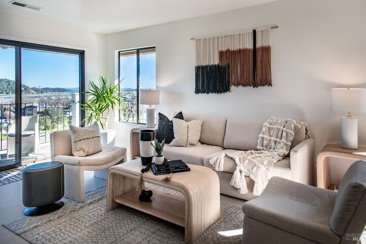 Property Photo: 18 Margarita Terrace CA 94947