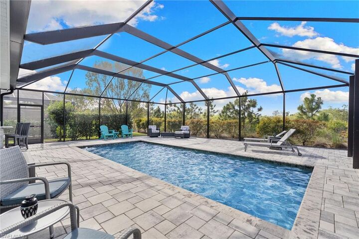 Property Photo: 28200 Seasons Tide Ave FL 34135