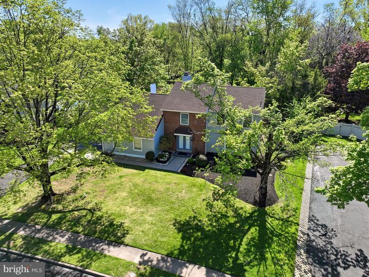 Property Photo:  1273 Quarry Commons Drive  PA 19067 