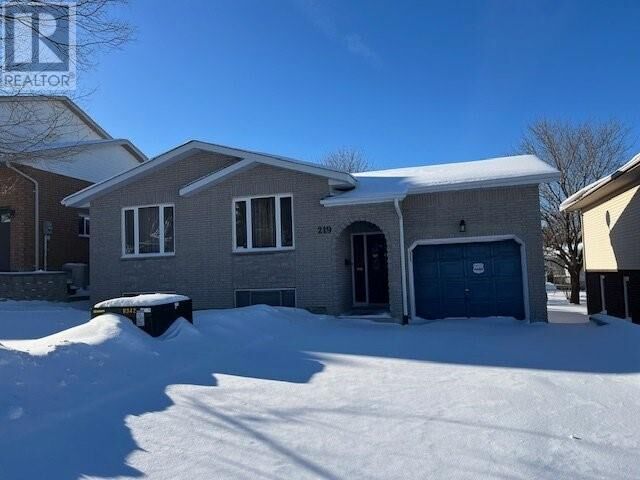 Property Photo:  219 Gold Street  ON P3E 6A4 