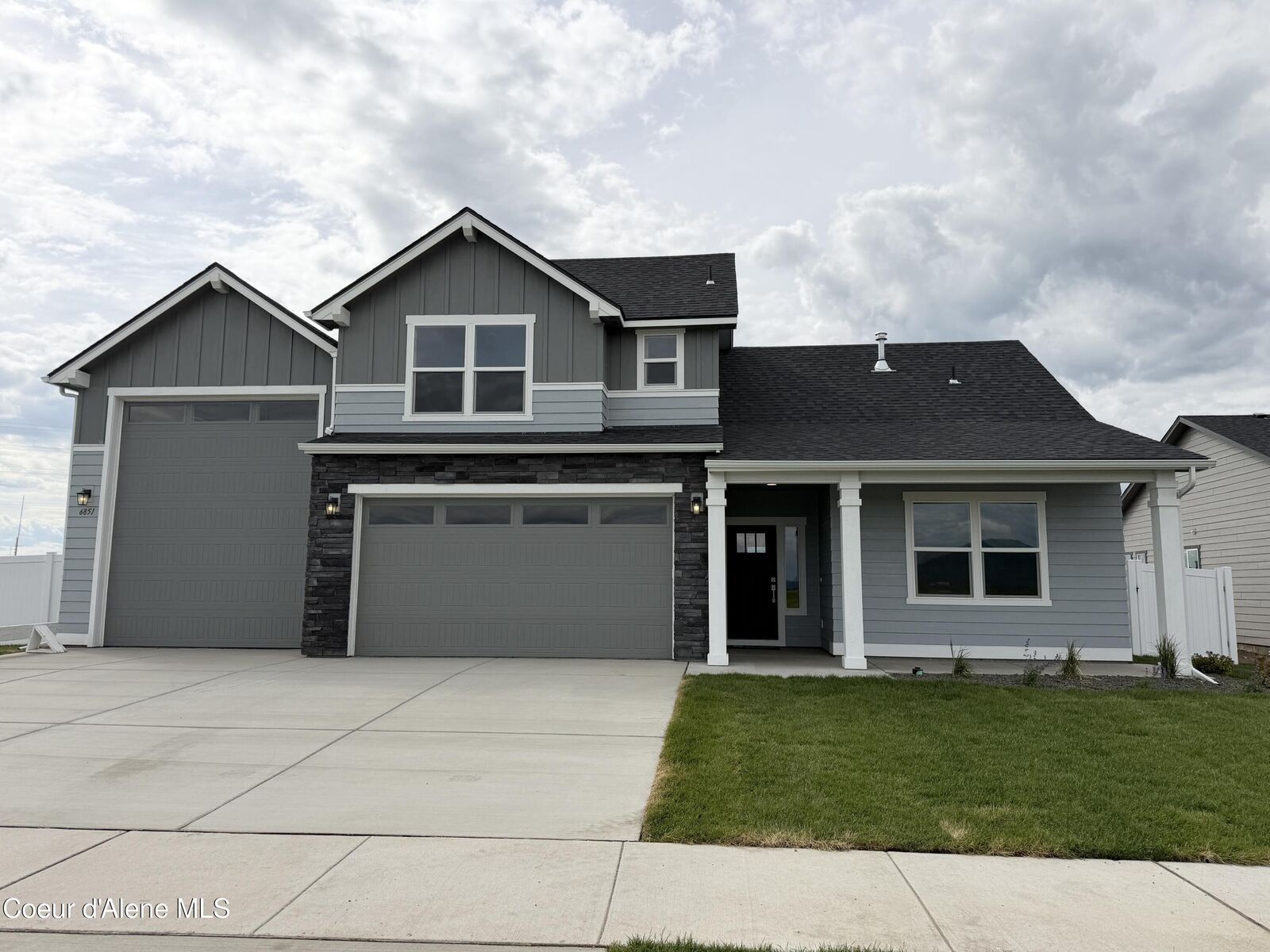Property Photo:  6639 W Constantine Ln  ID 83858 