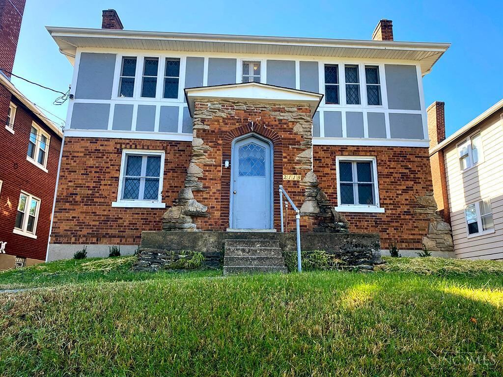 Property Photo: 2119 Cathedral Avenue OH 45212