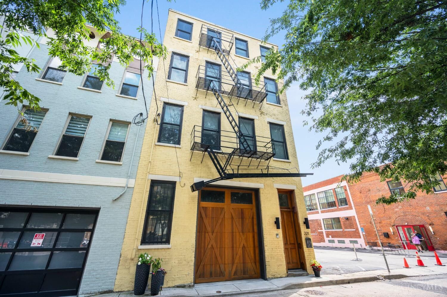 Property Photo:  221 Kemp Alley  OH 45202 