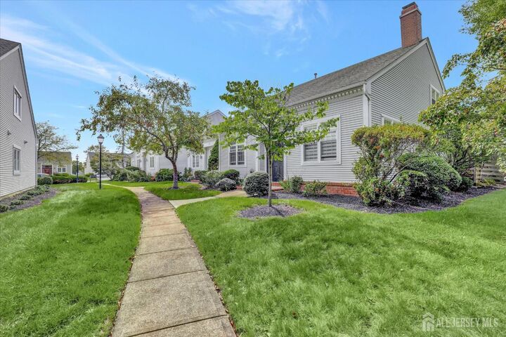 Property Photo:  75 Winthrop Road  NJ 08831 