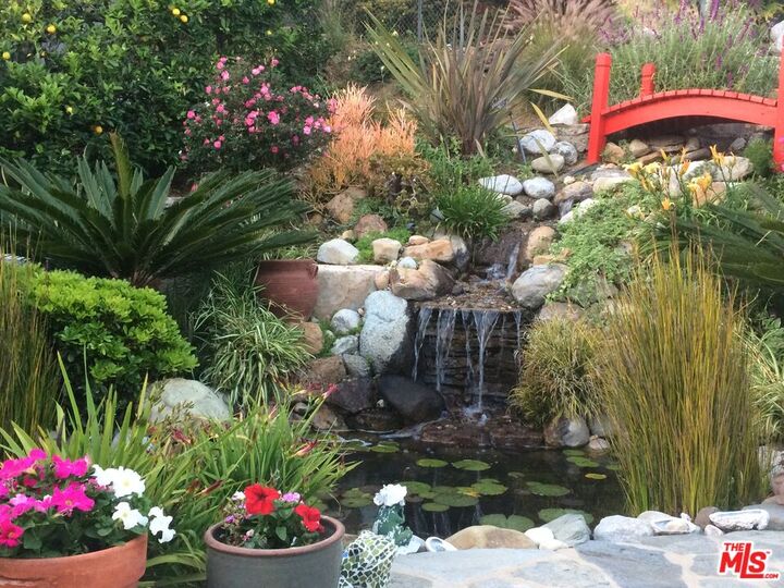 Property Photo: 20325 Seaboard Rd CA 90265