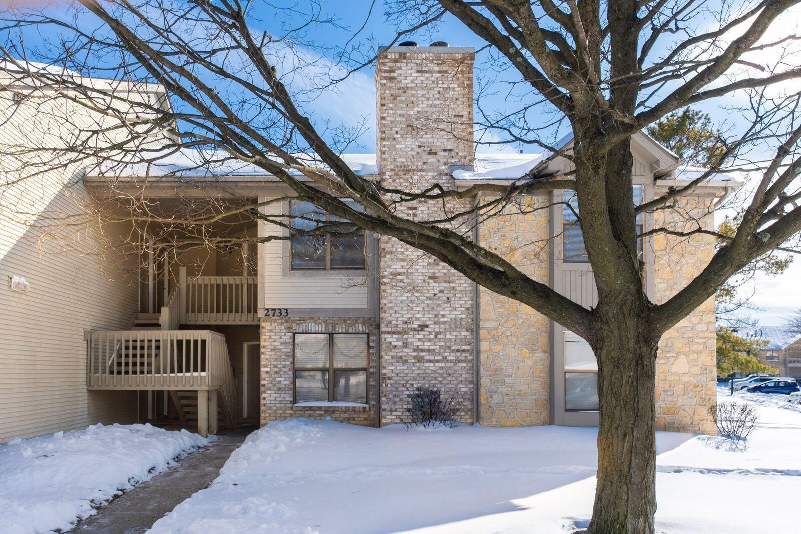 Property Photo: 2733 Greystone Drive OH 43220