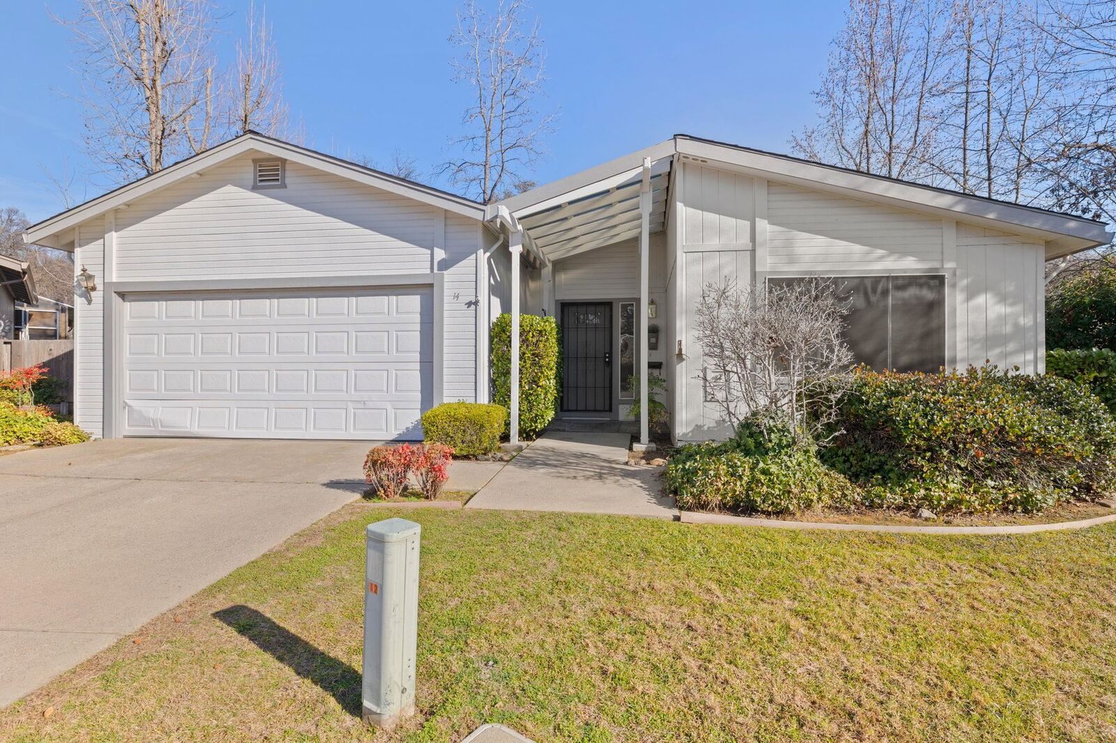 Property Photo: 12800 Honey Locust Ct. #14 CA 95370