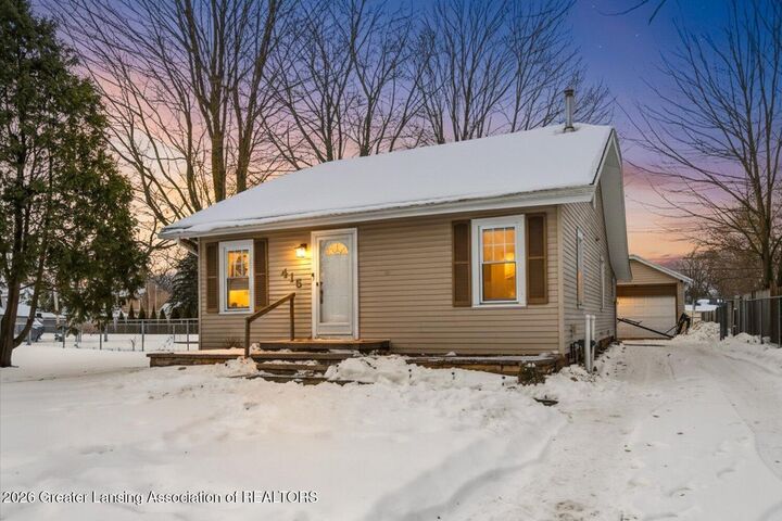 Property Photo:  415 Winifred Avenue  MI 48917 
