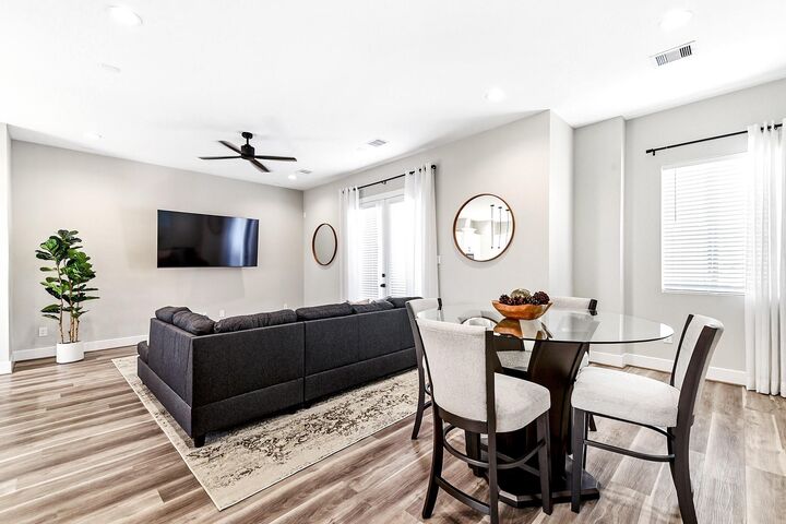 Property Photo: 1329 Buescher Drive TX 77043