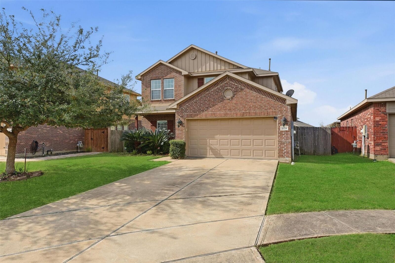 Property Photo:  2225 Moonstone Court  TX 77591 